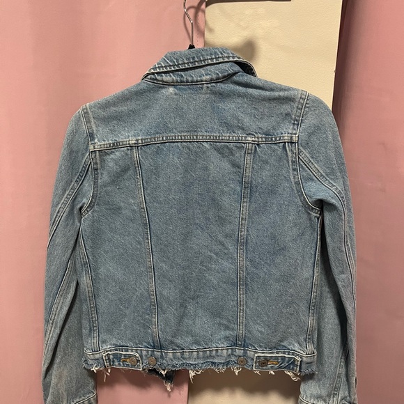 Levi’s Jean Jacket - Picture 2 of 3